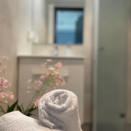 Emma 2*