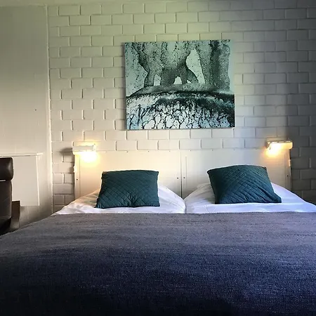 Hotel Emma 2*