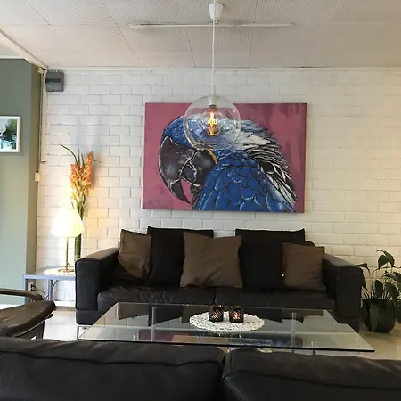 Emma 2* ساندفيكا